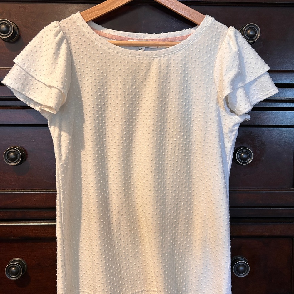 Rose & Olive White Textured Short Sleeve Top